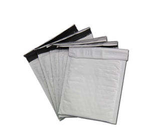 Self Sealing White Bubble Envelopes Shockproof For Books / DVD / Gifts supplier